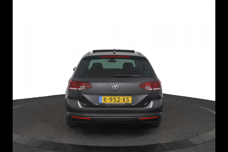 Volkswagen Passat Variant 1.5 TSI Business|Pano|Stoelverwarming|Keyless