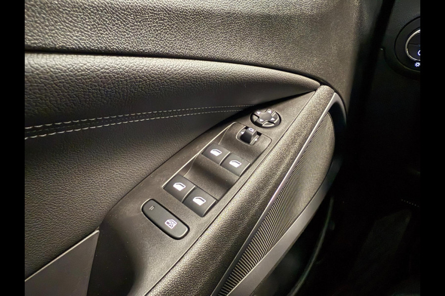 Opel Crossland 1.2 Turbo Elegance | Rijlaar | Navi | Camera | Park pilot |