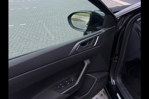 Volkswagen Taigo 1.0 TSI 3x R-Line FULL PANO APPLE CARPLAY LEDER LED