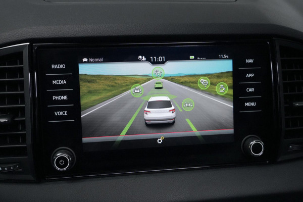 Škoda Karoq 1.5 TSI ACT Sportline Automaat | Pano-dak | CarPlay | Virtual | Acc | Stoelverwarming V+A | Led | Pdc | Keyless |