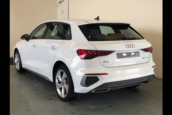 Audi A3 Sportback 40 TFSI e Advanced edition S Line - Automaat - Navi - Winterpakket