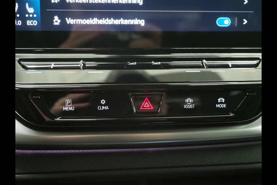 Volkswagen ID.4 77 kWh | Adaptive Cruise | Sfeerverlichting | Stoelverwarming | PDC | DAB | Carplay