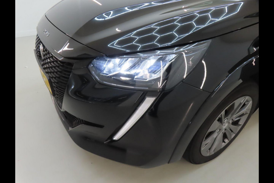 Peugeot e-208 EV Active Pack 50 kWh SOH 100% Airco Navi Carplay Cruise Control PDC Achter Full LED 16" LM Velgen