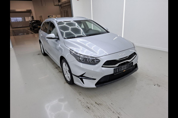 Kia Ceed Sportswagon 1.0 T-GDi 120pk DynamicLine Airco ECC Navi Cruise Control PDC VA+ Camera Full LED Carplay Lichtmetalen velgen DAB+