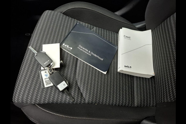 Kia Ceed Sportswagon 1.0 T-GDi 120pk DynamicLine Airco ECC Navi Cruise Control PDC VA+ Camera Full LED Carplay Lichtmetalen velgen DAB+
