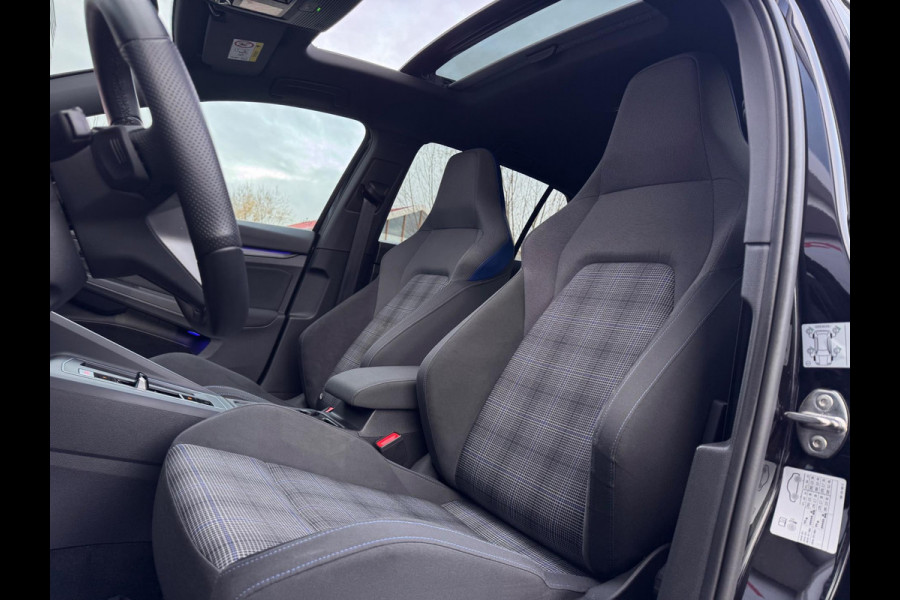 Volkswagen Golf 1.4 eHybrid GTE Pano/Matrix/HuD/Trekhaak