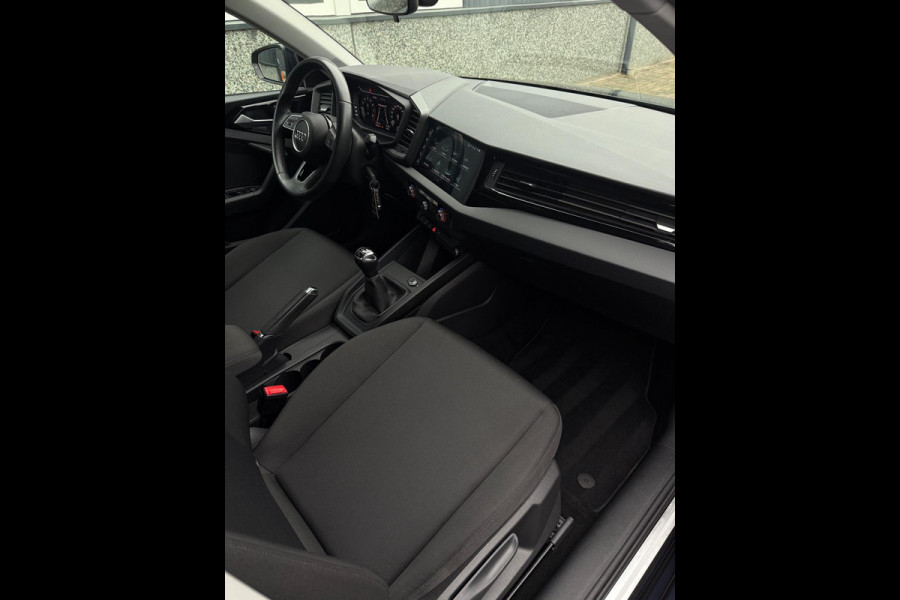 Audi A1 CityCarver 30 TFSI Advanced Edition CarPlay