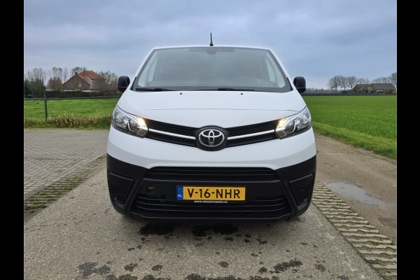 Toyota ProAce Worker 2.0 D-4D Long L3 H1 - 145 Pk - Euro 6 - ParkeerCamera - Airco - Cruise Control - AppleCarplay AndroidAuto