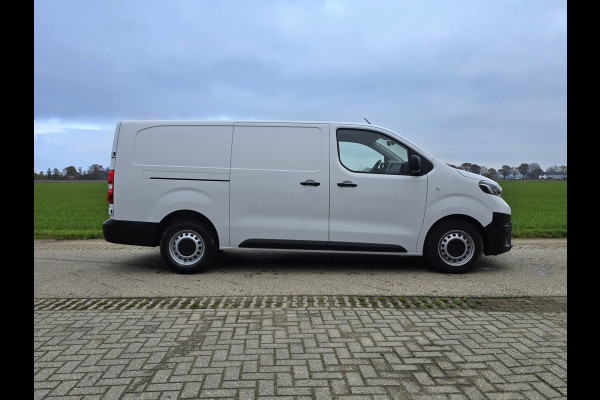 Toyota ProAce Worker 2.0 D-4D Long L3 H1 - 145 Pk - Euro 6 - ParkeerCamera - Airco - Cruise Control - AppleCarplay AndroidAuto