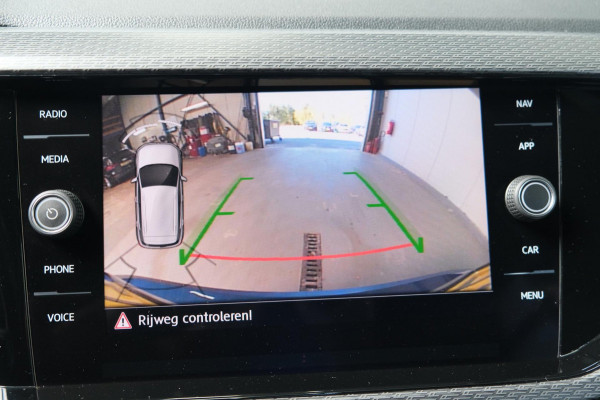 Volkswagen T-Cross 1.0 TSI 2x R-Line Automaat - N.A.P. Airco, Cruise, Navi, PDC, Camera.