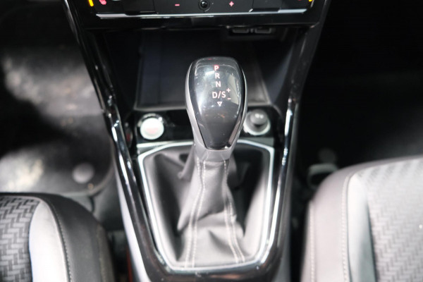 Volkswagen T-Cross 1.0 TSI 2x R-Line Automaat - N.A.P. Airco, Cruise, Navi, PDC, Camera.