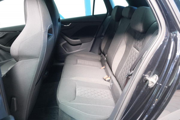Škoda Kamiq 1.5 TSI ACT Sport Business Automaat - N.A.P. Airco, Cruise, Navi, Camera, PDC, Trekhaak.
