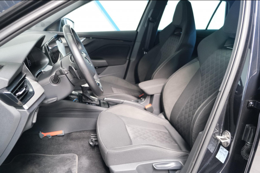 Škoda Kamiq 1.5 TSI ACT Sport Business Automaat - N.A.P. Airco, Cruise, Navi, Camera, PDC, Trekhaak.