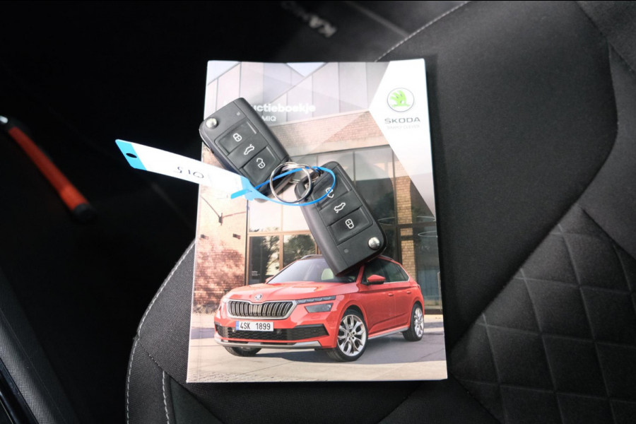 Škoda Kamiq 1.5 TSI ACT Sport Business Automaat - N.A.P. Airco, Cruise, Navi, Camera, PDC, Trekhaak.