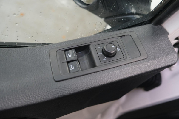 Volkswagen Transporter 2.0 TDI L1H1 Comfortline > MARGE < - N.A.P. Airco, Cruise, Trekhaak.