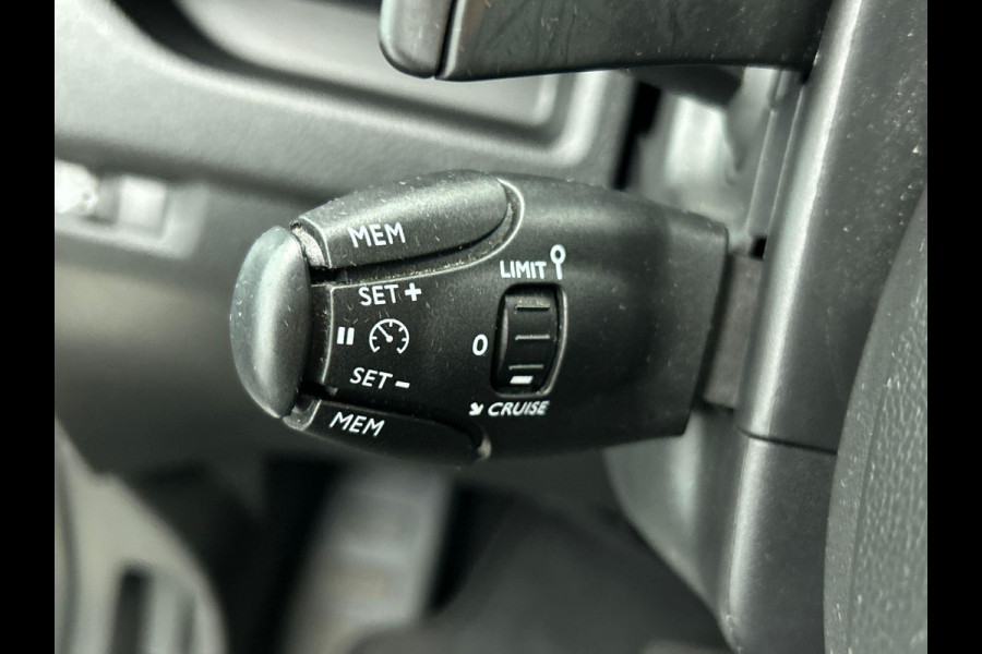 Opel Vivaro 2.0 145pk L3 Automaat Airco Cruise Navigatie Trekhaak