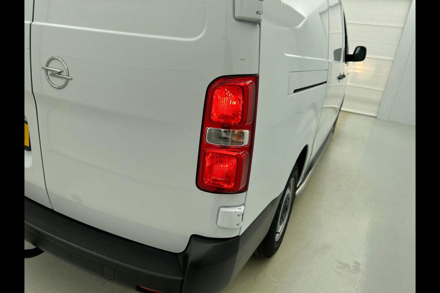 Opel Vivaro 2.0 145pk L3 Automaat Airco Cruise Navigatie Trekhaak