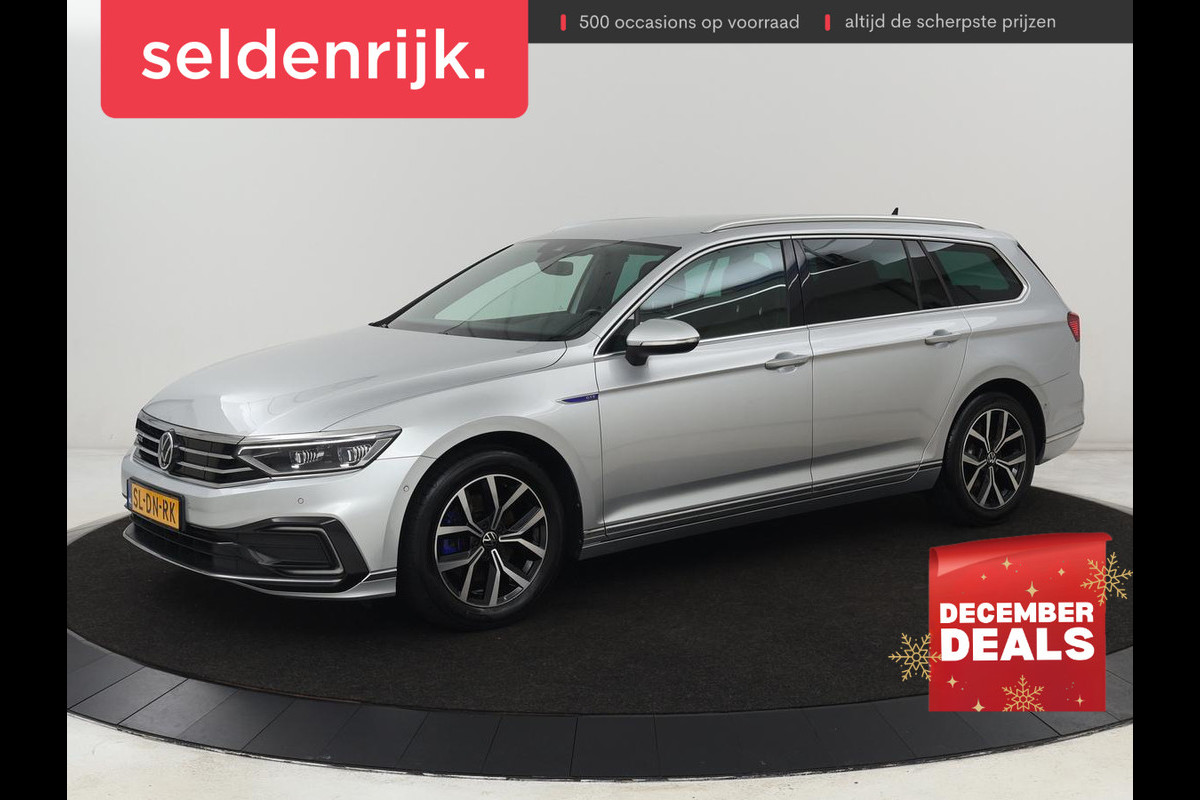 Volkswagen Passat 1.4 TSI PHEV GTE | Head-Up | Stoelverwarming | Trekhaak | Leder/Alcantara | Camera | Massage | Virtual Cockpit | Adaptive cruise | Matrix LED | Carplay | Side Assist | Navigatie | Plug In