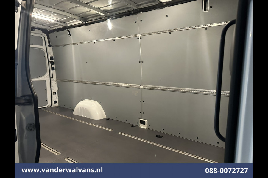 Mercedes-Benz Sprinter 317 CDI 170pk 3500kg Trekhaak L3H2 Euro6 Airco | 360 graden Camera | Navigatie | Chauffeursstoel | Cruisecontrol Apple Carplay, Android Auto, Stoelverwarming, Parkeersensoren, Bijrijdersbank