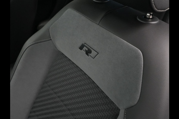 Volkswagen T-Cross 1.0 TSI 110pk DSG R-Line Navigatie Camera Stoelverwarming Acc Carplay 3