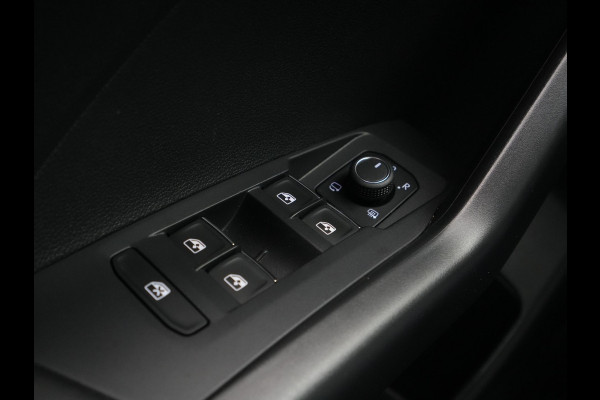 Volkswagen T-Cross 1.0 TSI 110pk DSG R-Line Navigatie Camera Stoelverwarming Acc Carplay 3