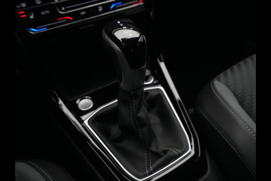 Volkswagen T-Cross 1.0 TSI 110pk DSG R-Line Navigatie Camera Stoelverwarming Acc Carplay 3