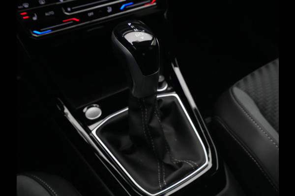 Volkswagen T-Cross 1.0 TSI 110pk DSG R-Line Navigatie Camera Stoelverwarming Acc Carplay 3