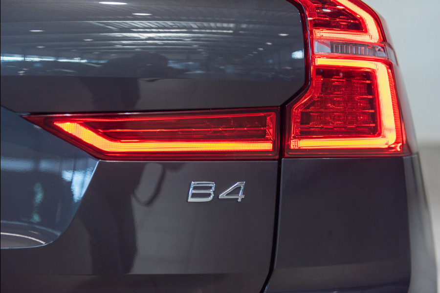 Volvo XC60 B4 Aut. Momentum Business ACC Stoelverwarming Blis 197pk