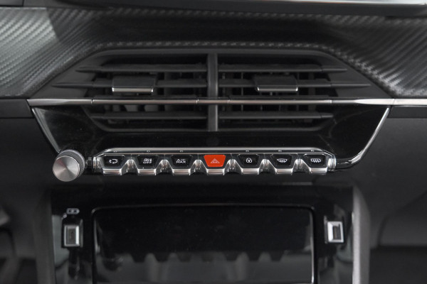 Peugeot 2008 PureTech 130 EAT8 Allure | Parkeersensoren | Navigatie | Apple Carplay | Climate Control