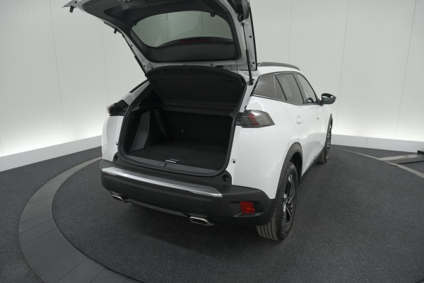 Peugeot 2008 PureTech 130 EAT8 Allure | Parkeersensoren | Navigatie | Apple Carplay | Climate Control