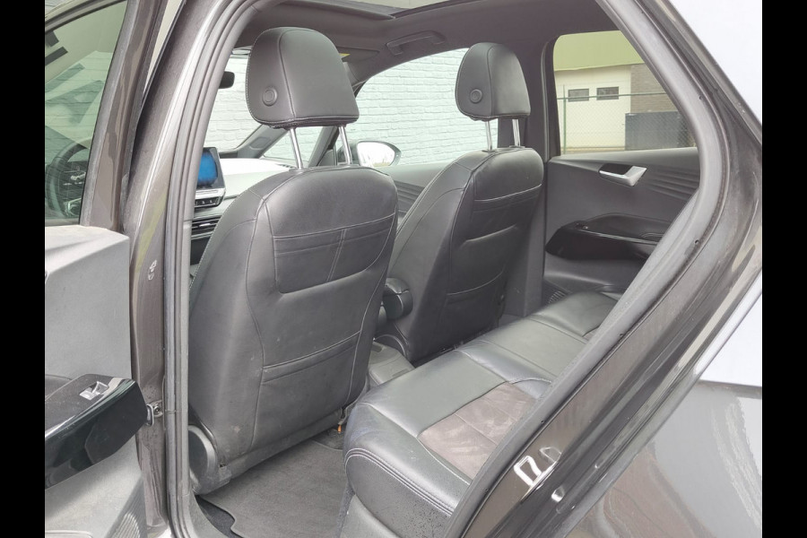Volkswagen ID.3 First Max 58kWh Pano-dak Adap.Cruise Apple Carplay Android Camera PDC Ergo Active-Stoel Navi-Pro Ecc Stoel-Stuurverwarming Elek.Stoelen Lmv Privacy Glas Keyless Advanced Led-Achterlicht dynamisch Matrix Led Origineel Nederlandse Auto Zeer compleet Nieuwprijs €49.176,-