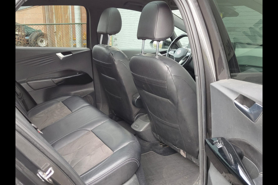 Volkswagen ID.3 First Max 58kWh Pano-dak Adap.Cruise Apple Carplay Android Camera PDC Ergo Active-Stoel Navi-Pro Ecc Stoel-Stuurverwarming Elek.Stoelen Lmv Privacy Glas Keyless Advanced Led-Achterlicht dynamisch Matrix Led Origineel Nederlandse Auto Zeer compleet Nieuwprijs €49.176,-