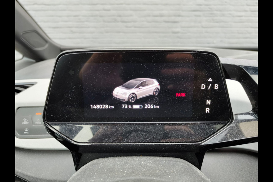 Volkswagen ID.3 First Max 58kWh Pano-dak Adap.Cruise Apple Carplay Android Camera PDC Ergo Active-Stoel Navi-Pro Ecc Stoel-Stuurverwarming Elek.Stoelen Lmv Privacy Glas Keyless Advanced Led-Achterlicht dynamisch Matrix Led Origineel Nederlandse Auto Zeer compleet Nieuwprijs €49.176,-