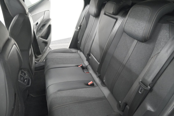Peugeot 3008 1.6 e-THP 165 GT Line | Trekhaak | Panoramadak | Camera | Elektronische Kofferklep