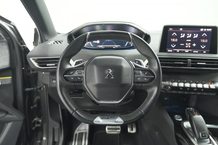 Peugeot 3008 1.6 e-THP 165 GT Line | Trekhaak | Panoramadak | Camera | Elektronische Kofferklep