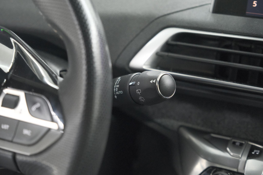 Peugeot 3008 1.6 e-THP 165 GT Line | Trekhaak | Panoramadak | Camera | Elektronische Kofferklep