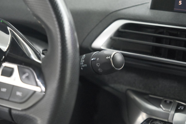 Peugeot 3008 1.6 e-THP 165 GT Line | Trekhaak | Panoramadak | Camera | Elektronische Kofferklep