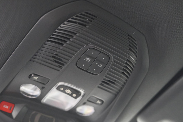 Peugeot 3008 1.6 e-THP 165 GT Line | Trekhaak | Panoramadak | Camera | Elektronische Kofferklep