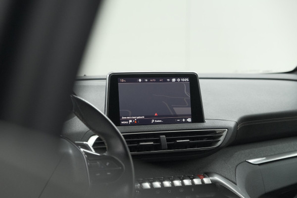 Peugeot 3008 1.6 e-THP 165 GT Line | Trekhaak | Panoramadak | Camera | Elektronische Kofferklep