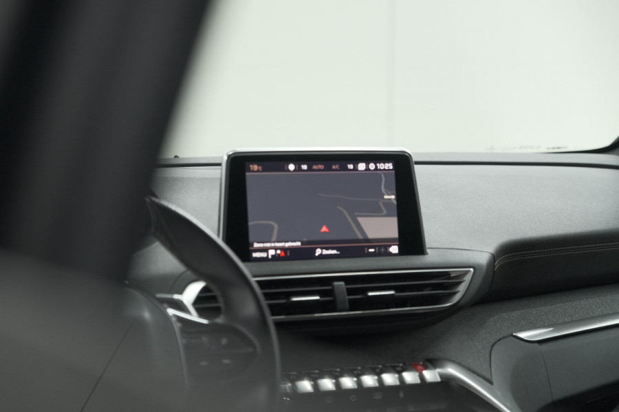 Peugeot 3008 1.6 e-THP 165 GT Line | Trekhaak | Panoramadak | Camera | Elektronische Kofferklep