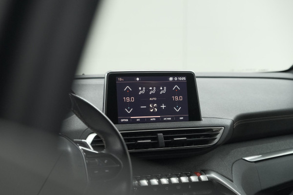 Peugeot 3008 1.6 e-THP 165 GT Line | Trekhaak | Panoramadak | Camera | Elektronische Kofferklep
