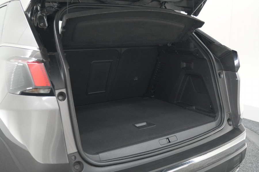 Peugeot 3008 1.6 e-THP 165 GT Line | Trekhaak | Panoramadak | Camera | Elektronische Kofferklep