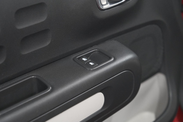 Citroën C3 PureTech 82 Feel Edition | Parkeersensoren | Apple Carplay | Climate Control | Navigatie