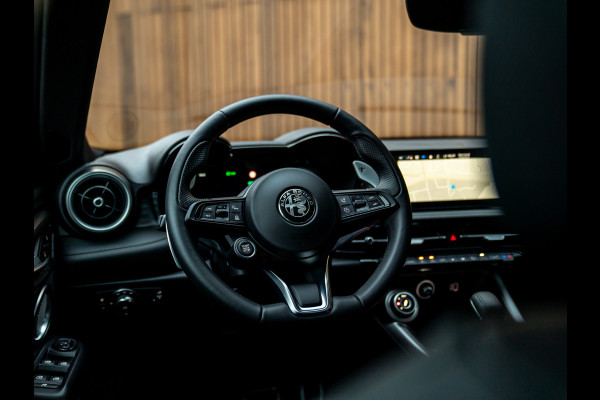 Alfa Romeo Tonale 1.3T PHEV 280pk Veloce | NL-auto | Pano-dak | Harman/Kardon | Stoelventilatie | Adapt. cruise |
