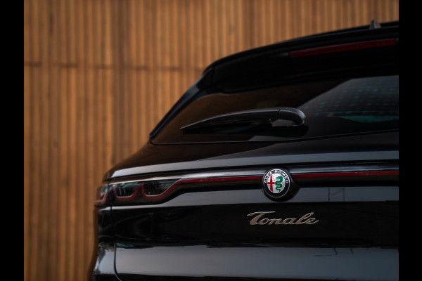 Alfa Romeo Tonale 1.3T PHEV 280pk Veloce | NL-auto | Pano-dak | Harman/Kardon | Stoelventilatie | Adapt. cruise |