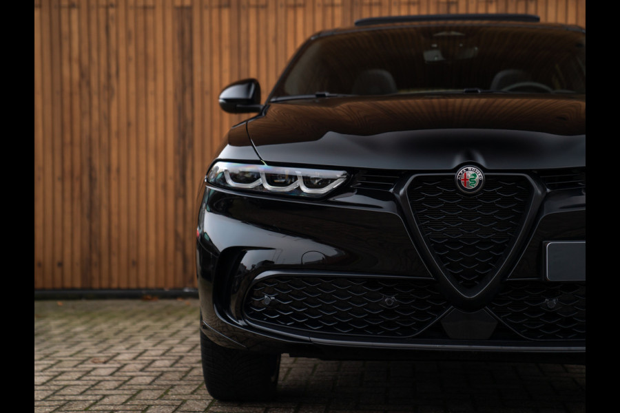Alfa Romeo Tonale 1.3T PHEV 280pk Veloce | NL-auto | Pano-dak | Harman/Kardon | Stoelventilatie | Adapt. cruise |