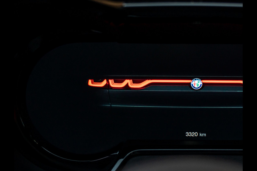 Alfa Romeo Tonale 1.3T PHEV 280pk Veloce | NL-auto | Pano-dak | Harman/Kardon | Stoelventilatie | Adapt. cruise |