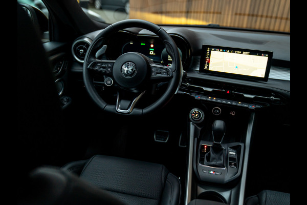 Alfa Romeo Tonale 1.3T PHEV 280pk Veloce | NL-auto | Pano-dak | Harman/Kardon | Stoelventilatie | Adapt. cruise |
