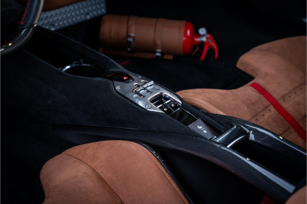 Ferrari SF90 Stradale 4.0 V8 Assetto Fiorano - Carbon | Alcantara | Carplay