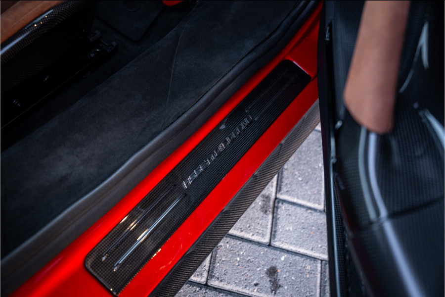 Ferrari SF90 Stradale 4.0 V8 Assetto Fiorano - Carbon | Alcantara | Carplay